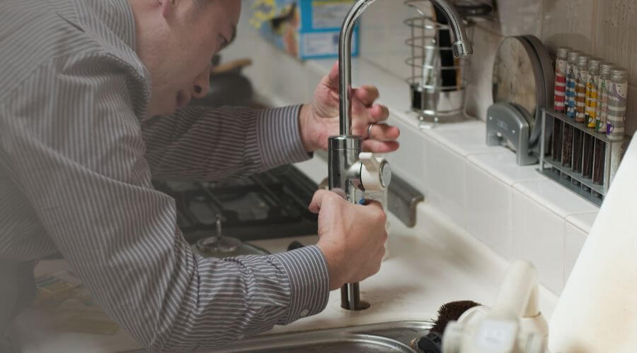 Professional sink repair in Scotts, MI
