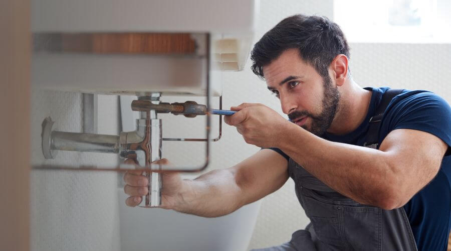 Professional sink repair services in Scotts, MI